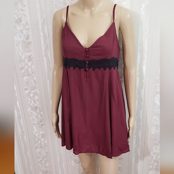 💥💥Host Pick💥💥Urban Outfitters Flare Dress - Picture 1 of 5